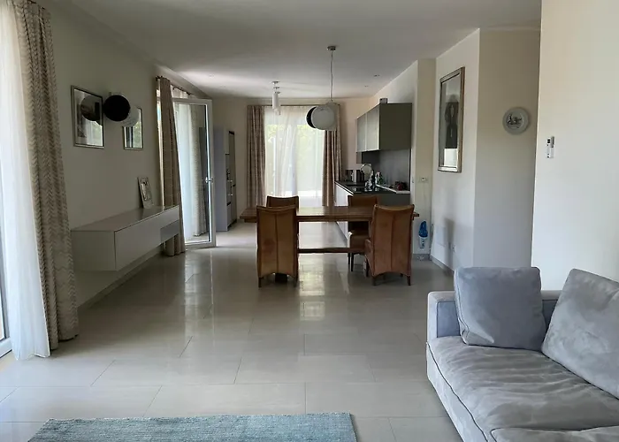 דירה Panoramica Di *